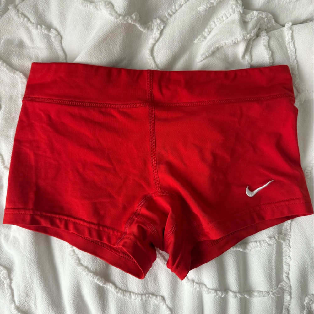 NIKE women’s athletic spandex shorts